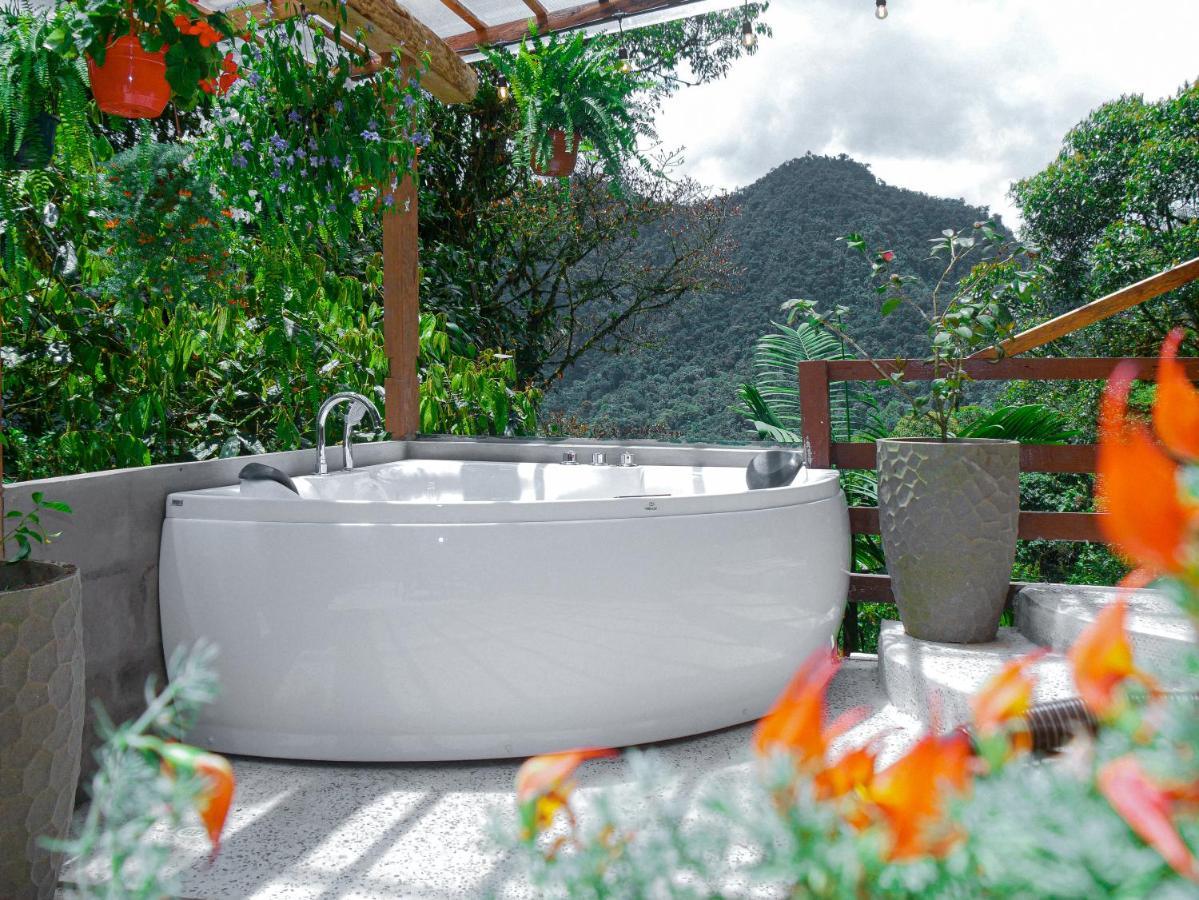 Casa De Vista Alta Hotel Mindo Bagian luar foto